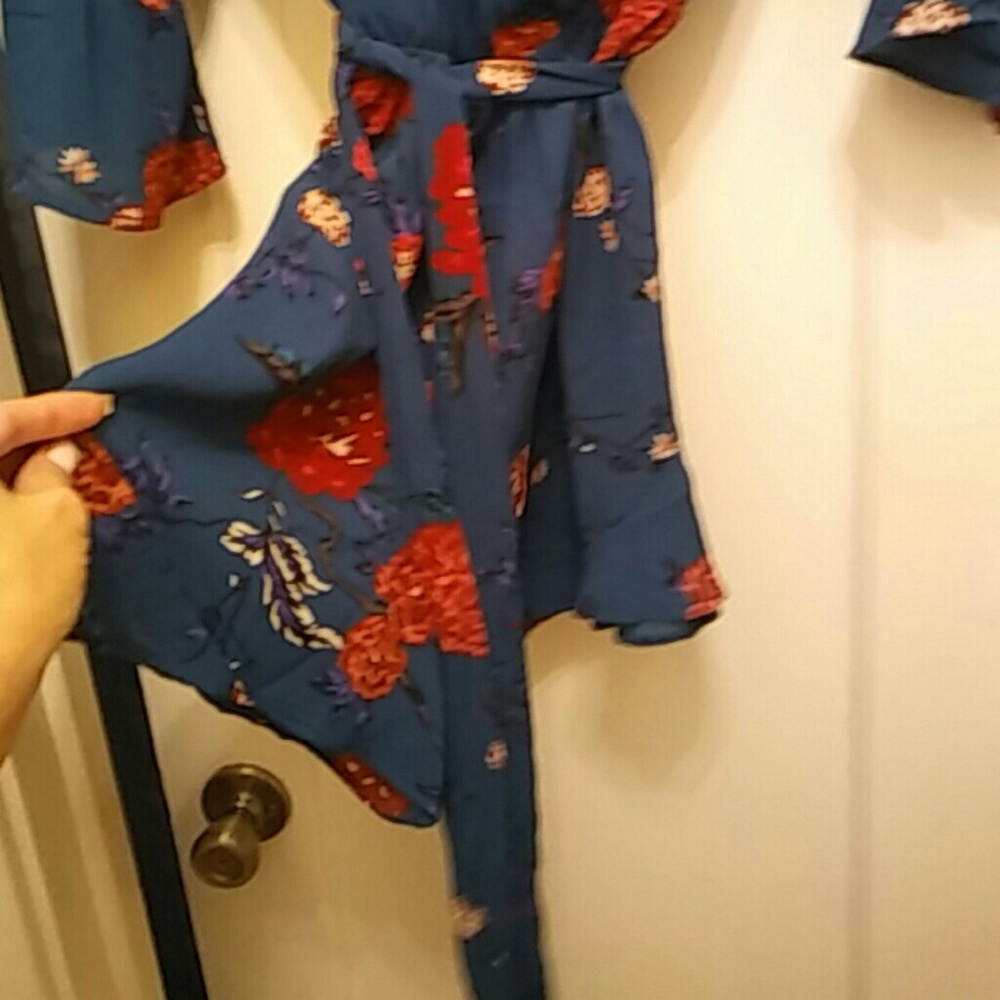 🌺Romper🌺 - Picture 5 of 6